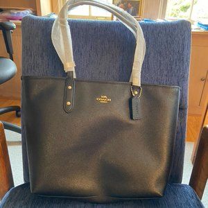 Coach bag NWT